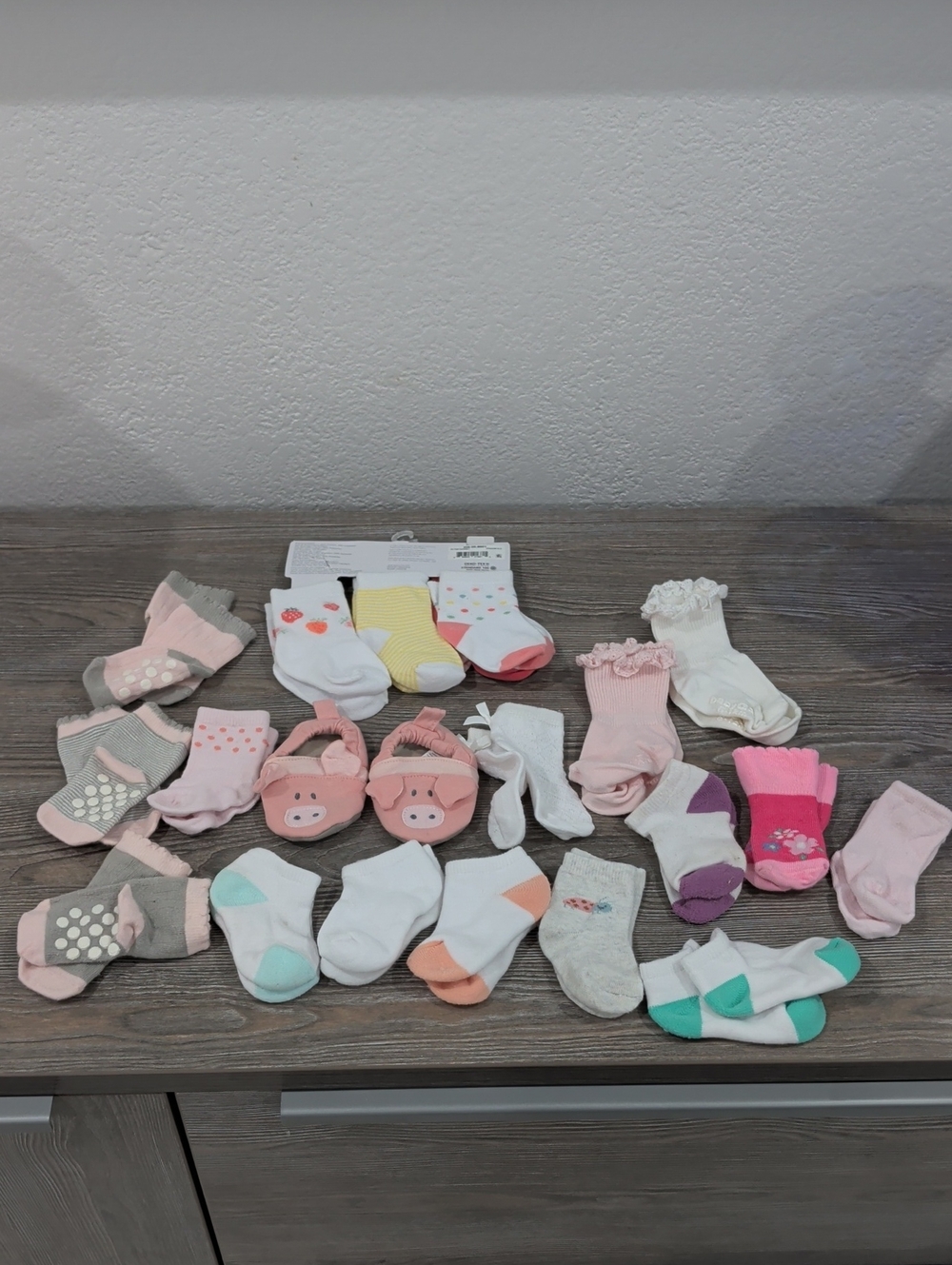 Lot 21 Pair Baby Girl Socks Newborn to 6 Months Carter's Baby Gap Pig Slippers